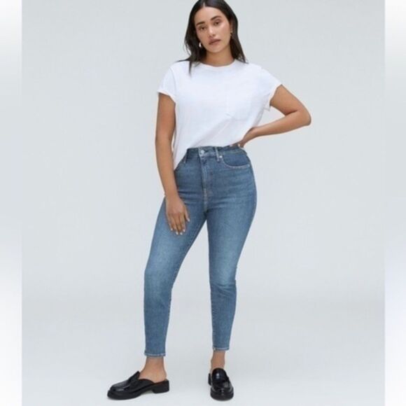 EVERLANE
The Offginal Cheeky Jean crop 27 - Picture 1 of 12